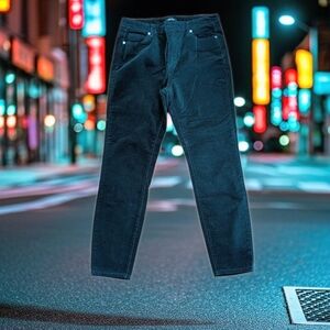 NWOT Well Worn Women's Dark Green Corduroy Straight Leg Pants Size 10/30